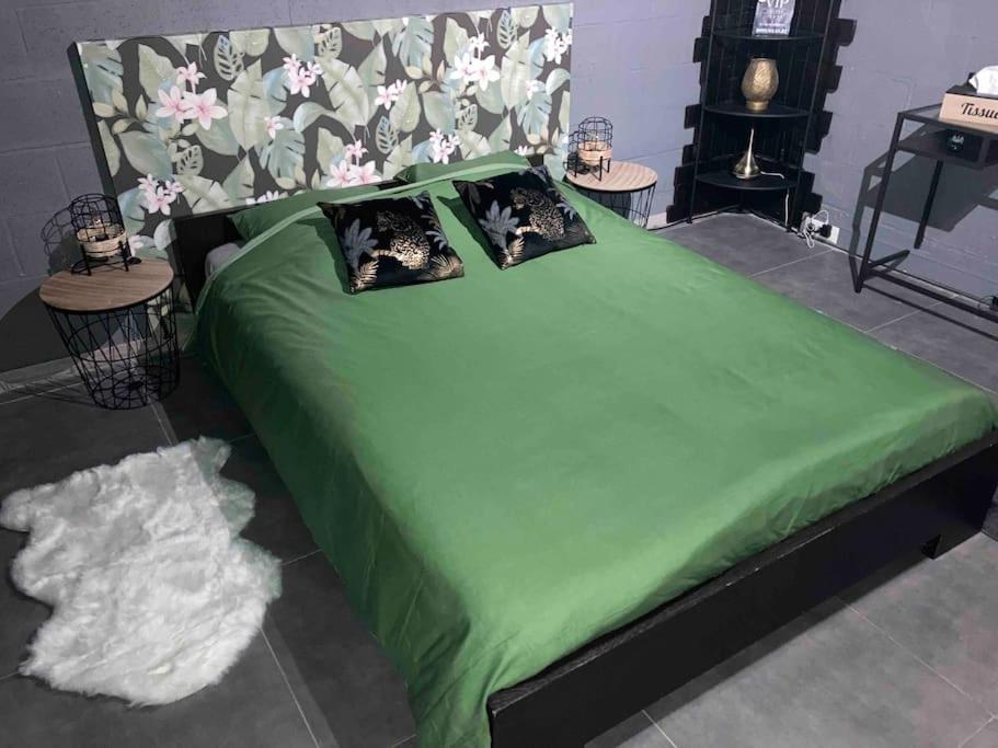 Vip Lounge Appartement Avec Jacuzzi Et Jardin Andenne Eksteriør bilde