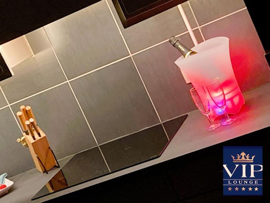 Vip Lounge Appartement Avec Jacuzzi Et Jardin Andenne Eksteriør bilde